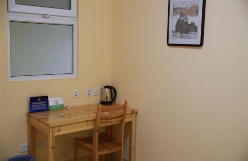 Wangfujing Shopping Area Hotel | Happy Dragon City Culture Hotel -In the city center Close to Forbidden City&Wangfujing Street&Subway Nearby &free coffee & Free laundry&English speaking with tour services &Free WiFi unlimited for Western software