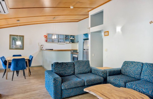 Kingfisher Bay Villa | Happy Gecko Villa - Kingfisher Bay