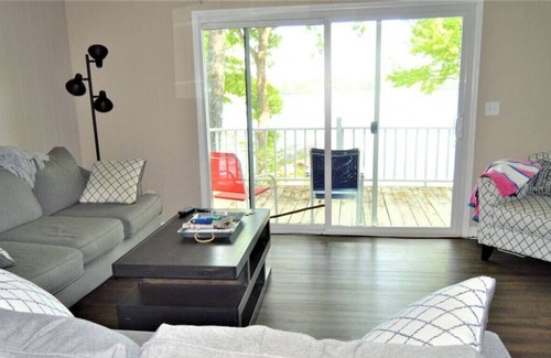 Semora House | Happy-Go-Lucky on Hyco
