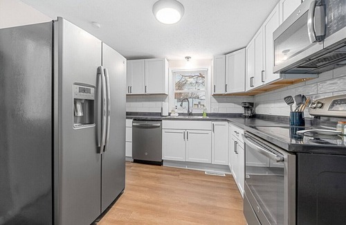 Sioux Falls House | Happy Haven: A Delightful 2 Bedroom Central Retreat