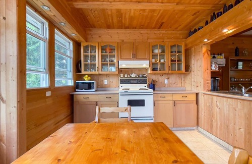 Zurich Cottage | Happy Hideaway, Quiet and Peaceful