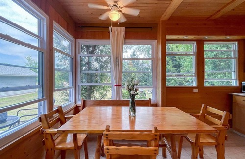 Zurich Cottage | Happy Hideaway, Quiet and Peaceful