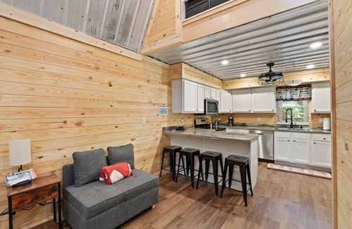 Birdseye Cabin | Happy Hollow cottage @ Patoka