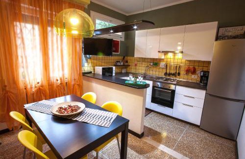 San Donato Apartment | Happy Home BOLOGNA Fiera
