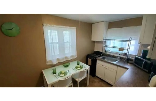 Lockport Apartment | HAPPY HOME LOCKPORT #3 - 30 min to Niagara Falls!