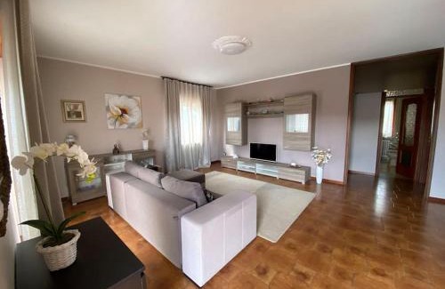 Borgomanero Apartment | Happy Host by YV