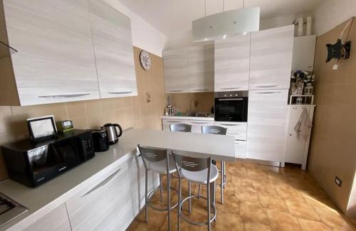 Borgomanero Apartment | Happy Host by YV