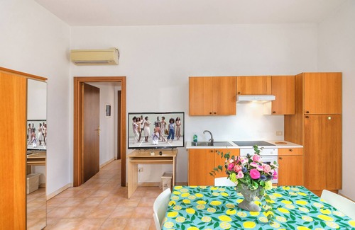 Marina di Pietrasanta Hotel | Happy Hotel