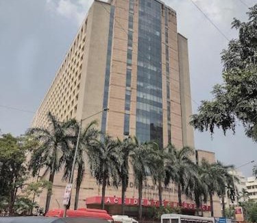 Andheri West Apartment | HAPPY HOUSE- Andheri West RTO Kokilaben Hospital