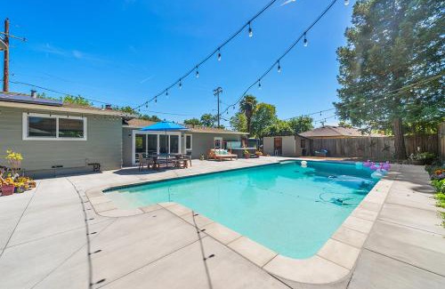 Santa Rosa House | Happy House Getaway - Pool, Hot Tub & Wine Country