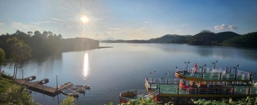 Ngoi Tu Hotel | Happy House Homestay