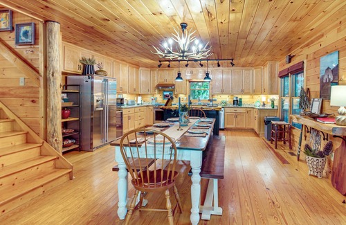 Ellijay Cabin | 'Happy Jack's Cabin' on River w/Deck & Game Room!