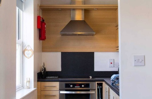 Filey Apartment | 'Happy Landing' A light and spacious apartment at the heart of 'The Bay'.