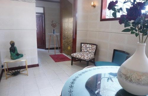 Floreal Bed & Breakfast | Happy Ours Guesthouse