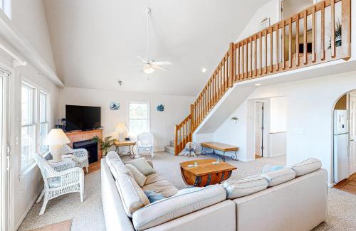 Salvo House | Happy Ours