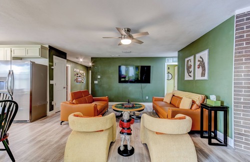 Sanford House | Happy Palette Home: Close to downtown+the lake! Fenced yard with outdoor dining