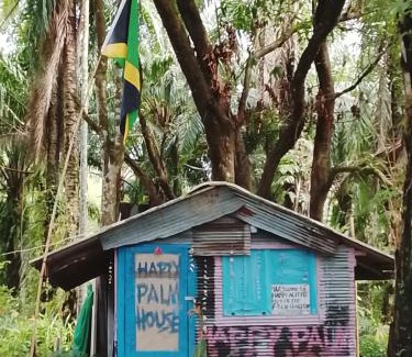 Huai Nam Khao House | Happy Palm House