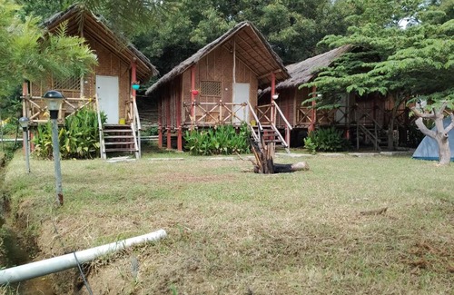 Sanapur House | Happy Place