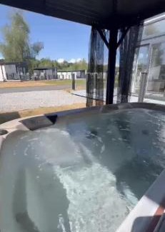 Tewitfield Apartment | Happy Place Lodge