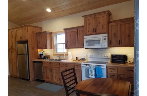 Ardenvoir Cabin | Happy Place.