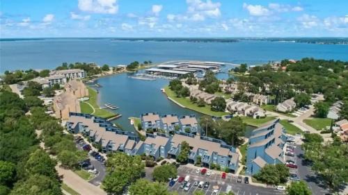 Walden on Lake Conroe Apartment | Happy Place