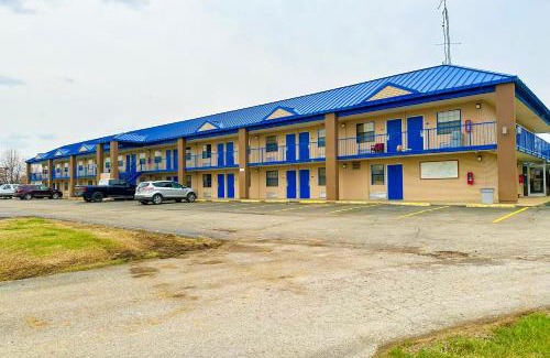 Madisonville Hotel | Happy Stay Inn Madisonville I-69 By OYO