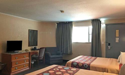 Hannibal Hotel | Happy Stay Inn
