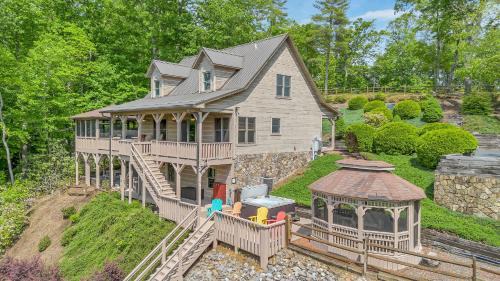 Ferguson House | Happy Trails