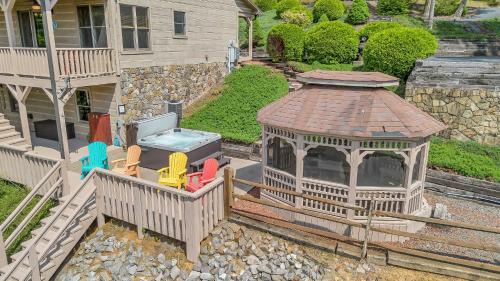Ferguson House | Happy Trails