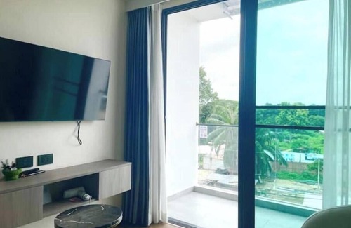 San Sai Villa | Happy Travel @ The One ChiangMai-Awesome Pools