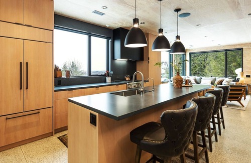 Meaford House | Happy Valley Cabin