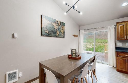 Whitefish House | Happy Valley Hideaway