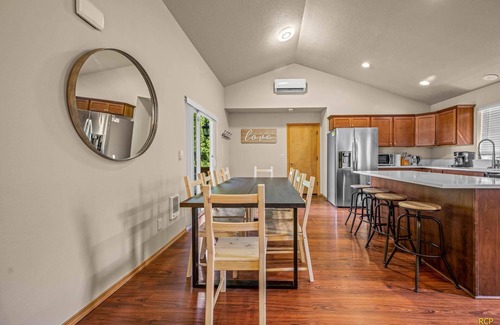 Lents House | Happy Valley Home + Hot Tub, Game Room, 8 beds!