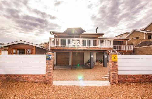 Jeffreys Bay House | Happy Waves Holiday Home
