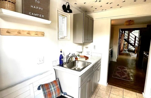 Huntcliff Cabin | HappyCamper-Cola