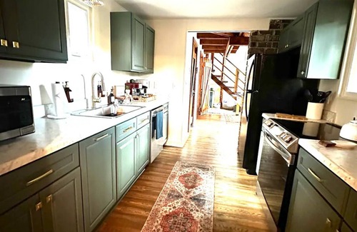 Huntcliff Cabin | HappyCamper-Cola