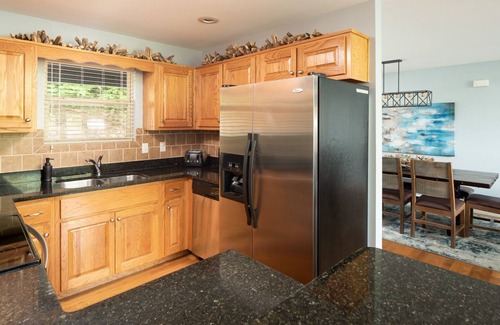 Lakeside Estates House | 'Happyhour', Norris Lake, Cov Dock w/slide, by Deerfield, Lg Fire Pit, sleeps 30