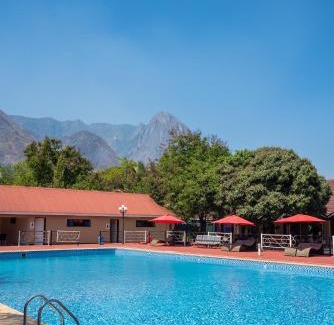 Mulanje Cabin | Hapuwani Village Lodge