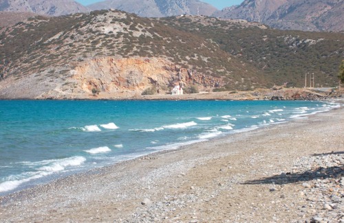 Haraki House | Haraki Springs. a rare chance to sample peace and tranquillity.