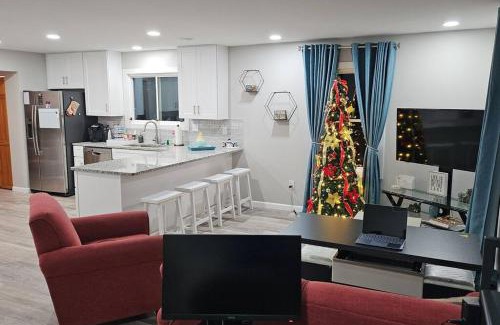Harrison House | Harbor Haven: Stay, Sail, Dine!