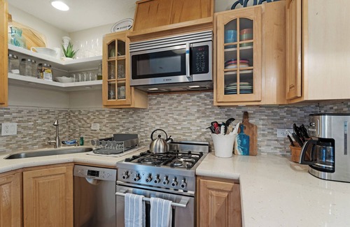 Eastside Santa Cruz House | Harbor Hideaway – Steps to Twin Lakes Beach & the Santa Cruz Harbor
