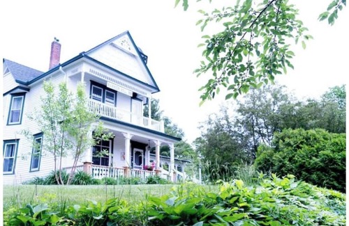 Pepin Apartment | Harbor Hill Inn - Pepin Suite
