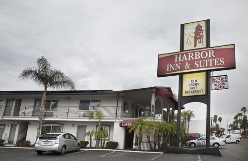 Oceanside Hotel | Harbor Inn & Suites Oceanside