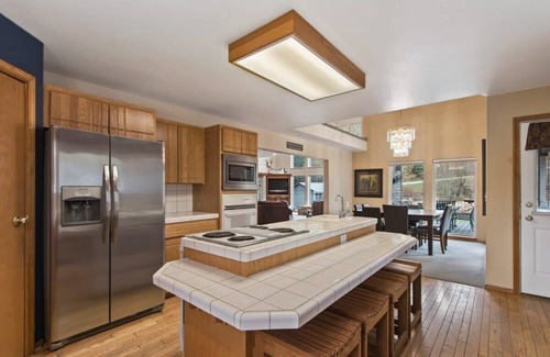 Coeur d'Alene House | Harbor Island - Spacious Waterfront Home with Dock