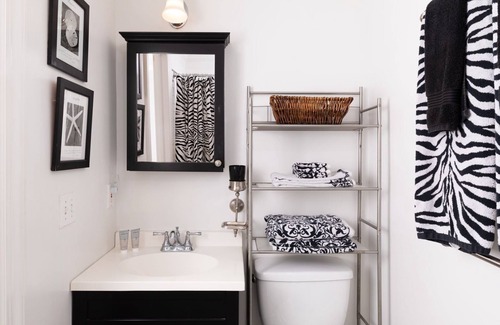 Pipes Cove Bed & Breakfast | Harbor Knoll Bed & Breakfast