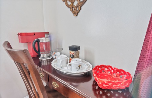 Oxon Hill Apartment | Harbor Riverside Suite 3