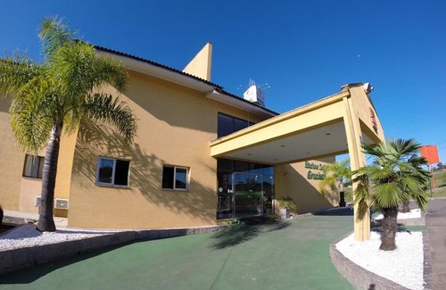 Quatro Barras Hotel | Harbor Self Graciosa Hotel