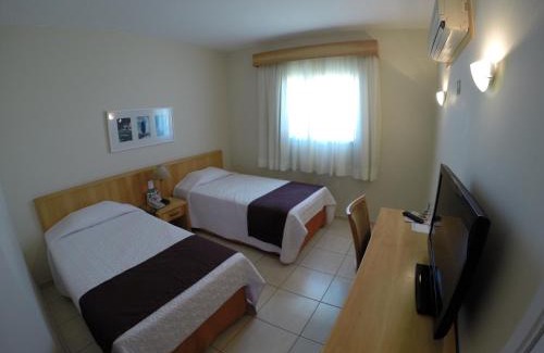 Quatro Barras Hotel | Harbor Self Graciosa Hotel