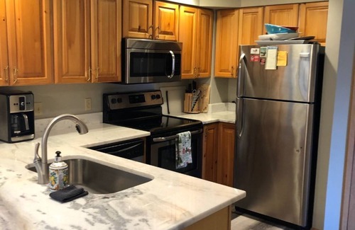 Harbor Springs Condo | Harbor Springs Condo, 2400 Sq. Ft., 5 Bedroom, 3 Bath, 3 Levels, Very Clean