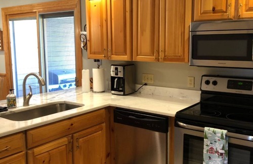 Harbor Springs Condo | Harbor Springs Condo, 2400 Sq. Ft., 5 Bedroom, 3 Bath, 3 Levels, Very Clean